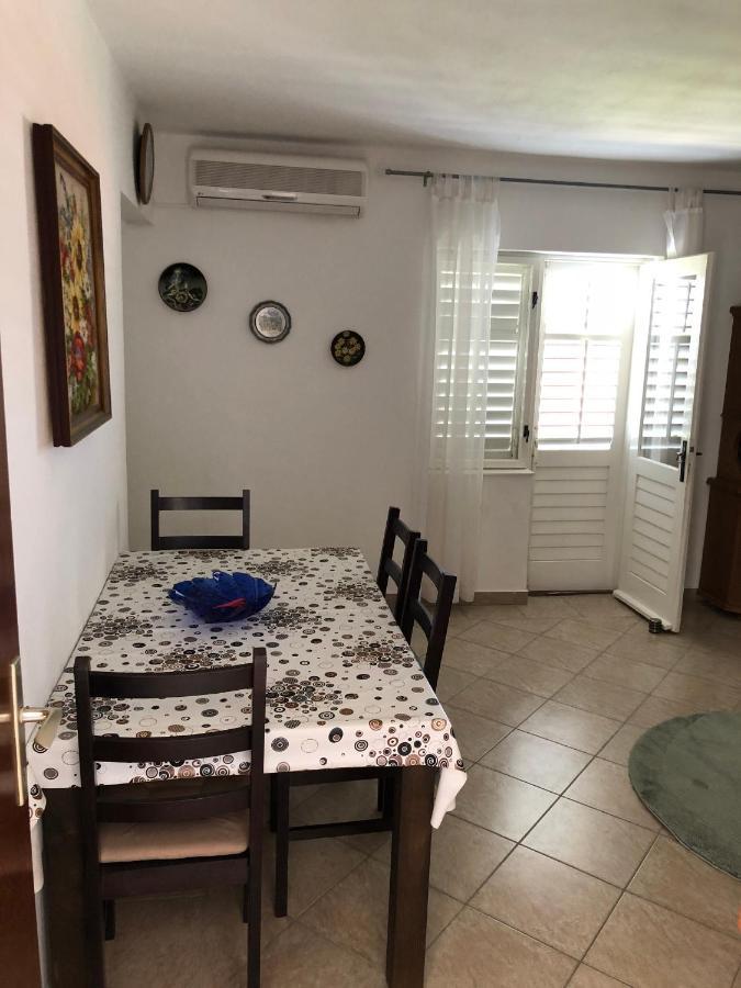 Apartmani Area Doma Trogir Eksteriør billede